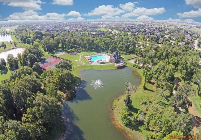 Building Photo - 26214 Kingsgate Ln