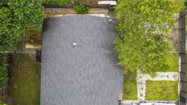 Building Photo - 7981 NW 12th Pl