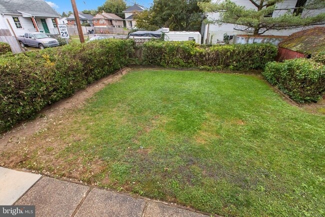 Building Photo - 1141 Ingleside Ave