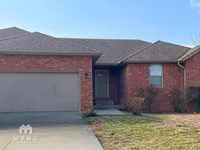 Building Photo - 4674 Oneida Dr