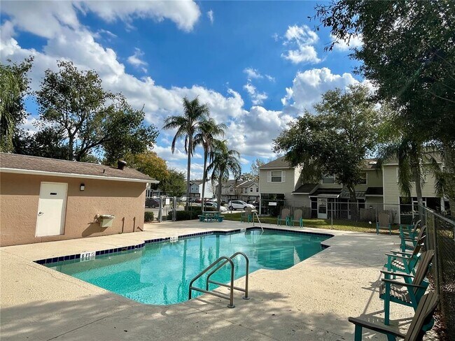 Building Photo - 7618 Colonial Ct