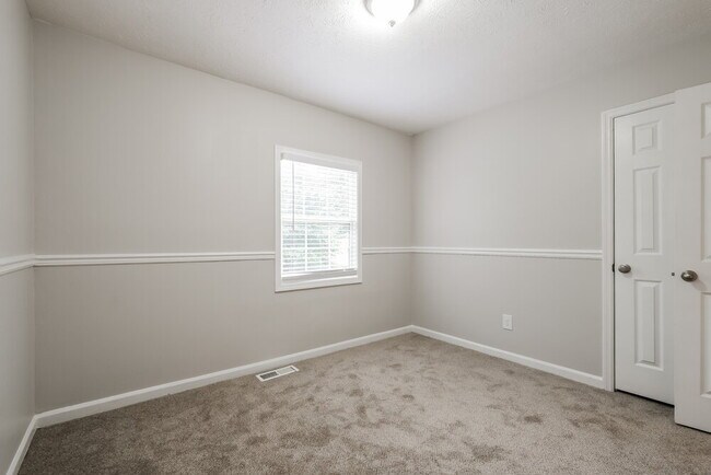 Building Photo - 5224 Brough Ln