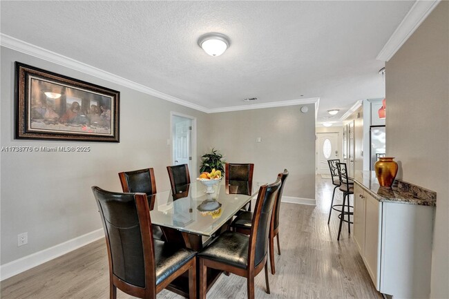 Building Photo - 116 Meadowlark Dr