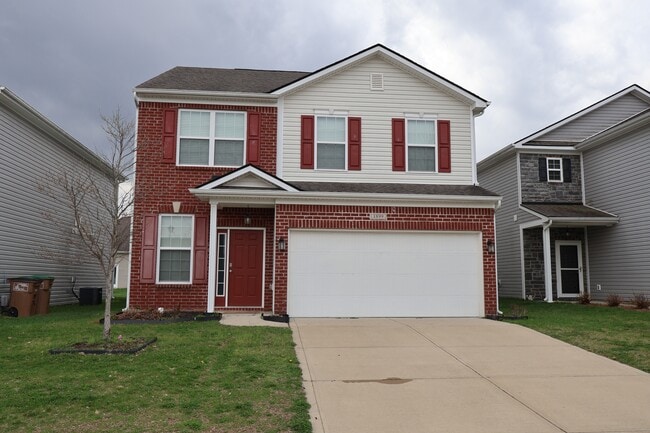 Building Photo - 1899 Lakecrest Dr