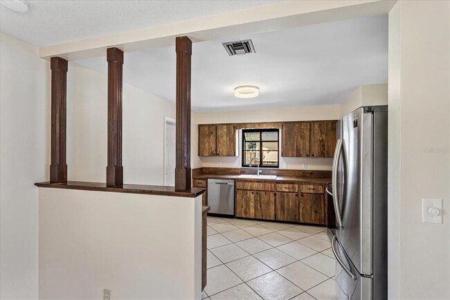 Building Photo - 6513 Stockbridge Ave