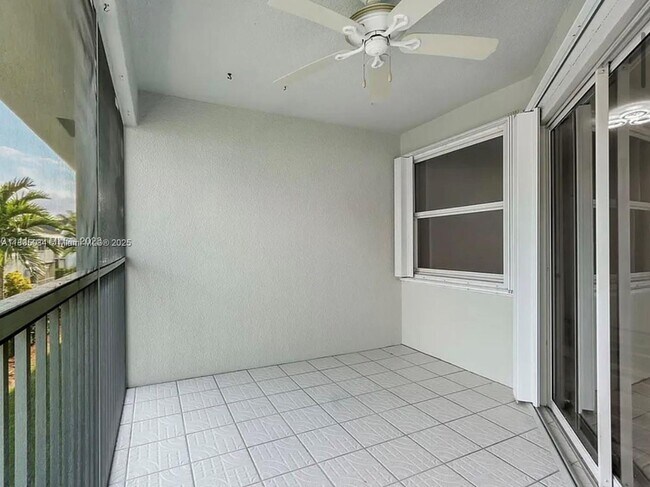 Building Photo - 2504 SE 20th Pl