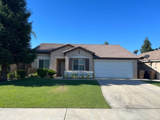 Primary Photo - 9313 Tahiti Ave