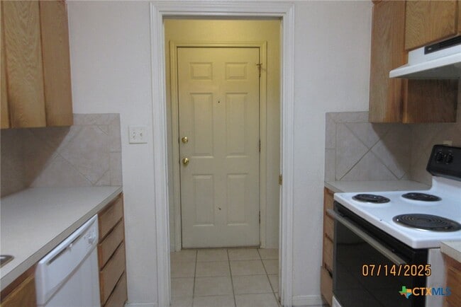Building Photo - 2606 Edgefield St