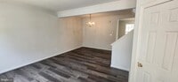 Building Photo - 45512 Lakemont Square