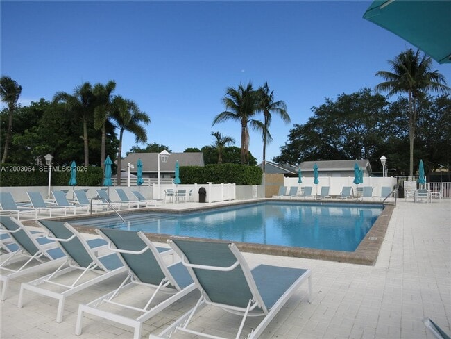 Building Photo - 13749 SW 147th Cir Ln