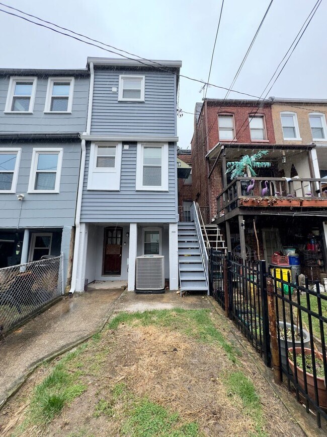 Building Photo - 3331 Beech Ave