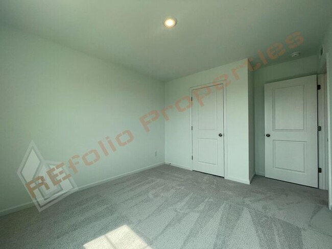 Building Photo - BRAND NEW- Spacious 4 Bedroom, 3 Bathroom ...