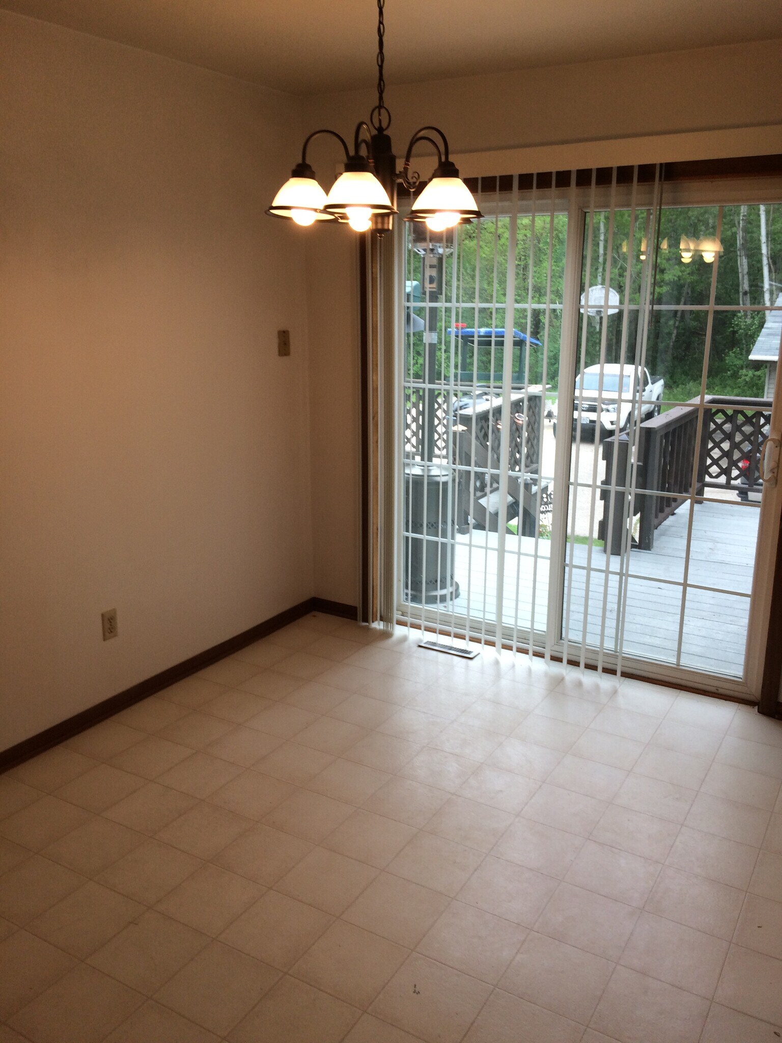 Building Photo - 110 Johnston Dr