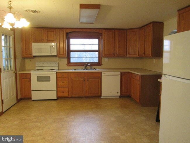 Building Photo - 315 York Rd