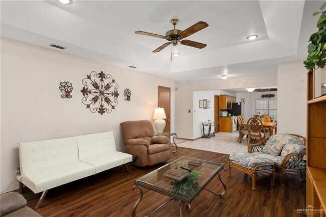 Building Photo - 2602 Ashley Dr