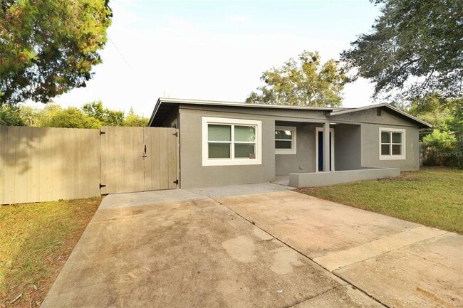 Building Photo - 611 Durango Way