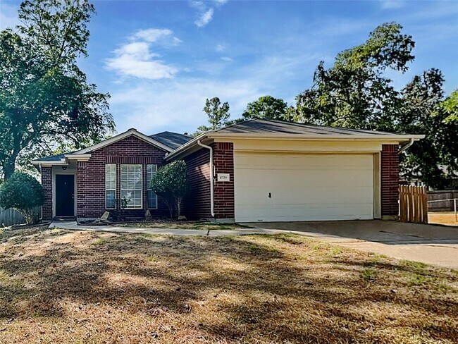 Primary Photo - 10719 Scenic Dr