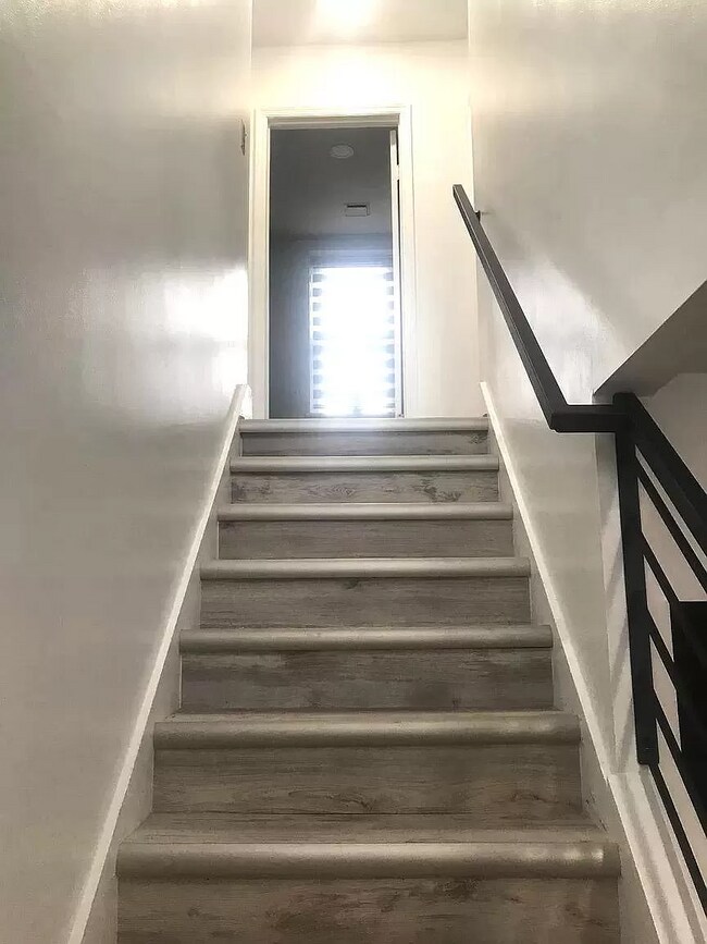 Building Photo - 4529 Arco Ave