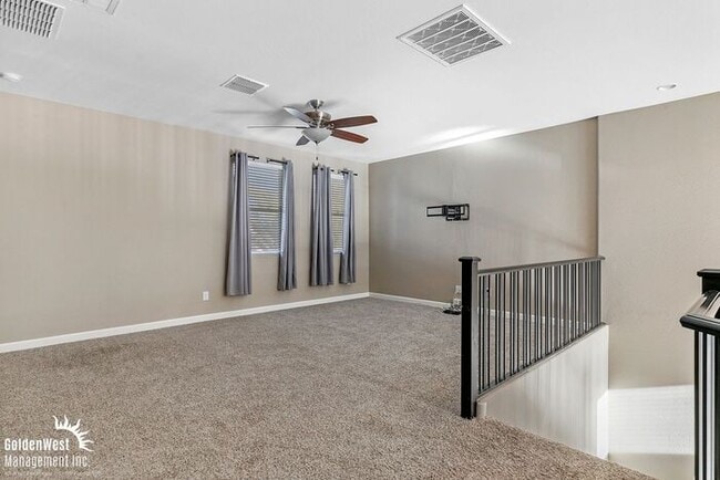 Building Photo - Beautiful 4Bdm 2Ba Two-Story Home with Poo...