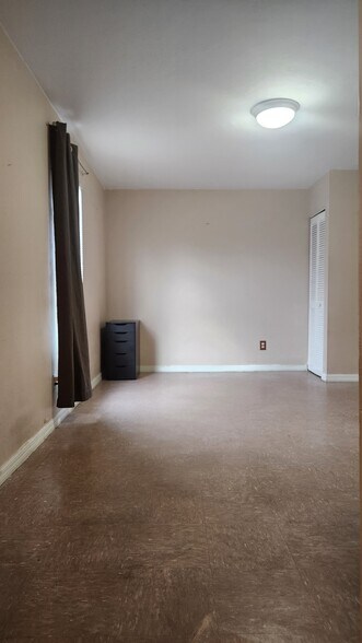 Building Photo - 27715 Tennessee St