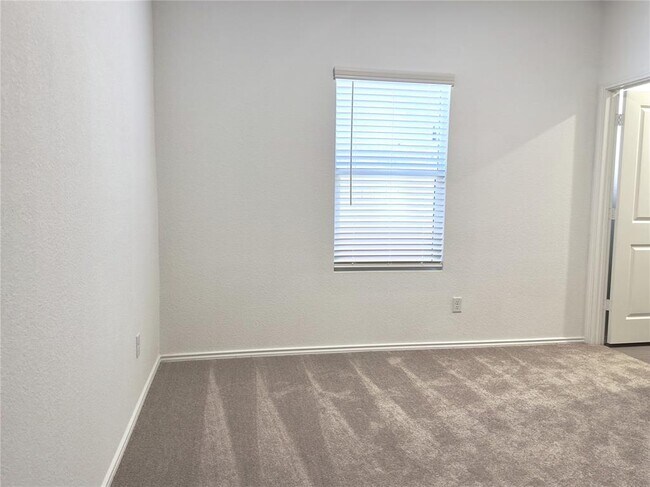 Building Photo - 150 Cibolo Crk Lp