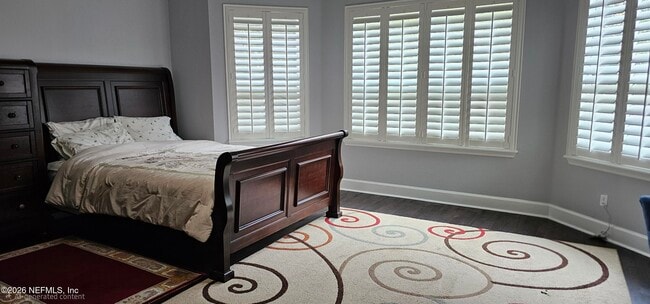 Building Photo - 178 Carrier Dr