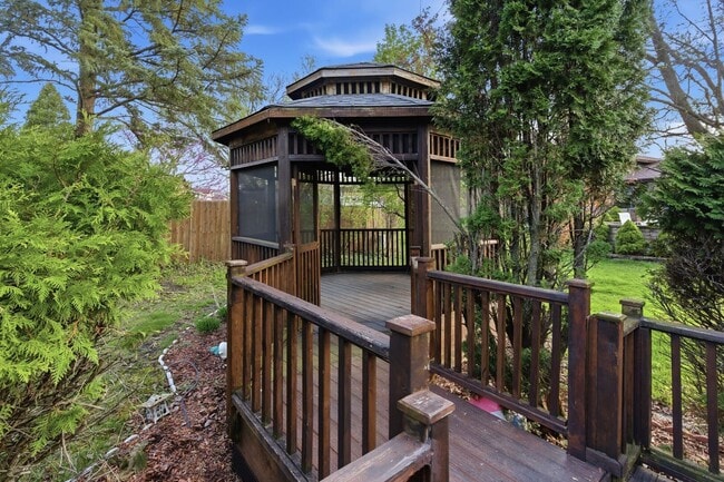 Building Photo - 14433 Mallard Dr