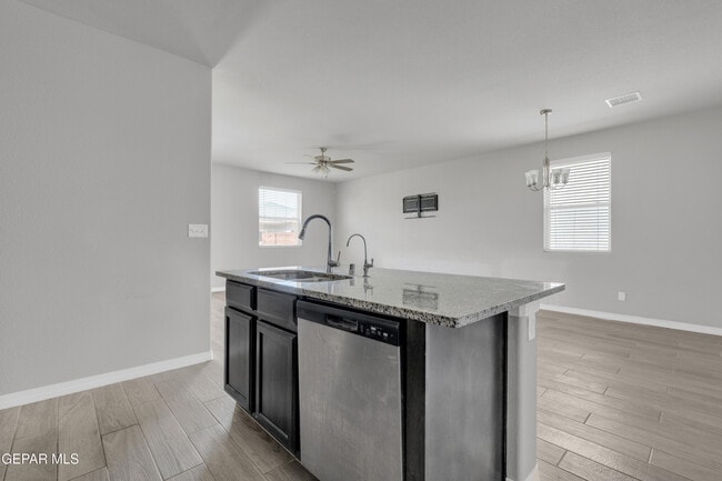 Building Photo - 12260 Desert Wolf Ave