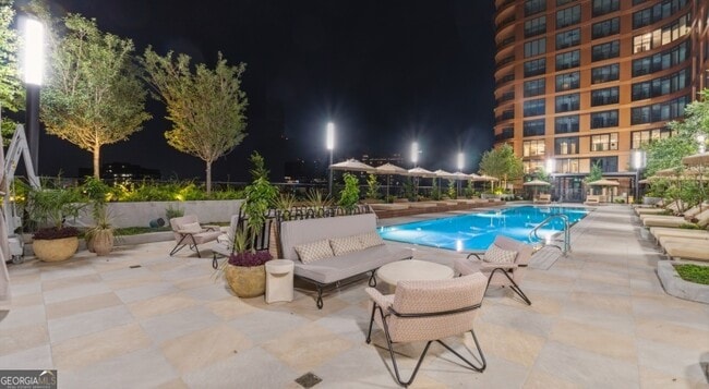 Building Photo - 660 11th St NW