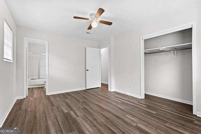 Building Photo - 3065 Tara Woods Dr