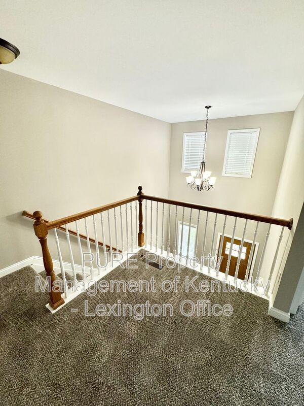 Building Photo - 2056 Drummond Dr