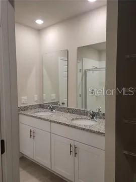 Building Photo - 3079 Bella Vista Dr