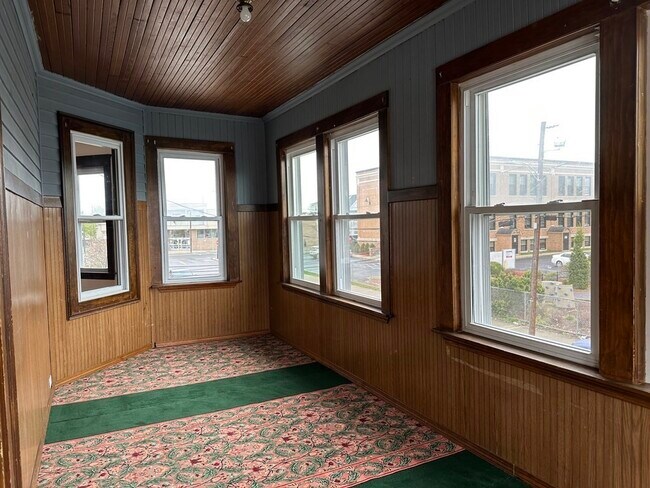 Building Photo - 17 Bowdoin St