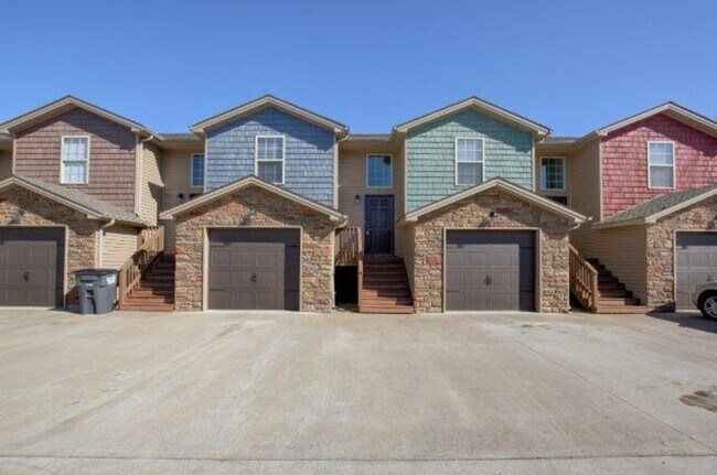 Building Photo - 992-D S Ash Ridge Dr