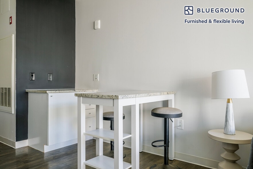 Building Photo - 2 Leighton St