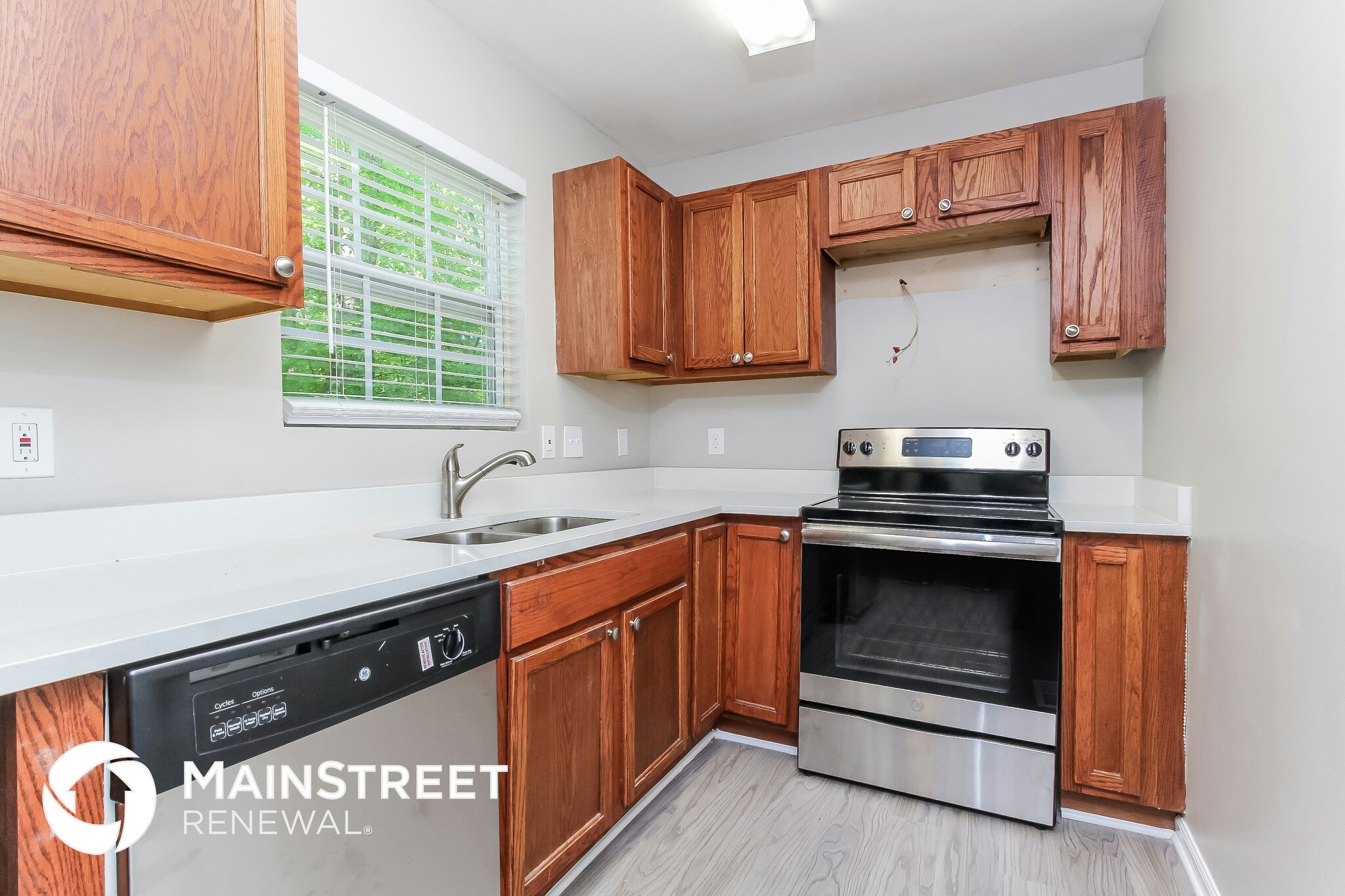 Building Photo - 2711 Kendrick Dr