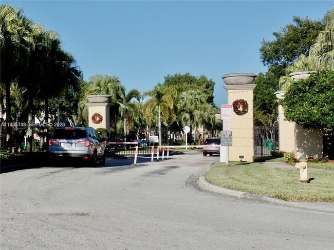 Building Photo - 4744 SW 165th Ave