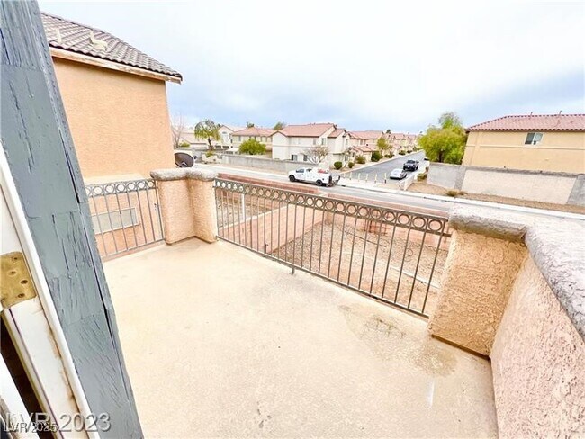 Building Photo - 9325 Hidden Harbor Ave