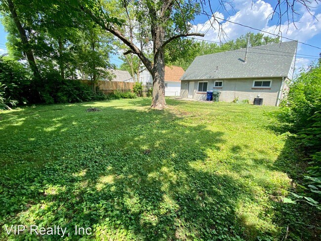 Building Photo - 4 br, 1 bath House - 3365 Eakin Road