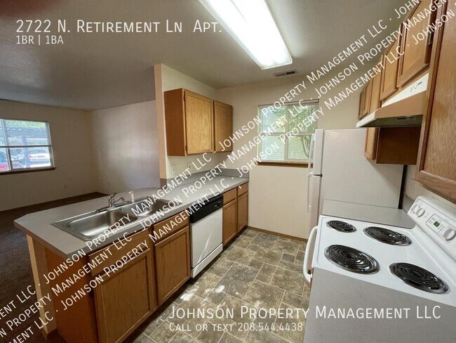 Building Photo - 2722 N Retirement Ln