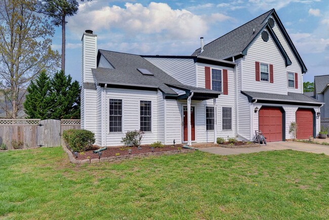 Building Photo - Spacious Duplex in Coventry