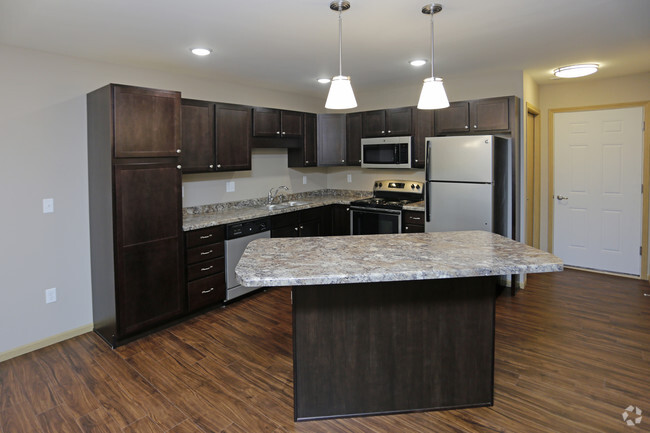 Kitchen Island - Stonefield Townhomes