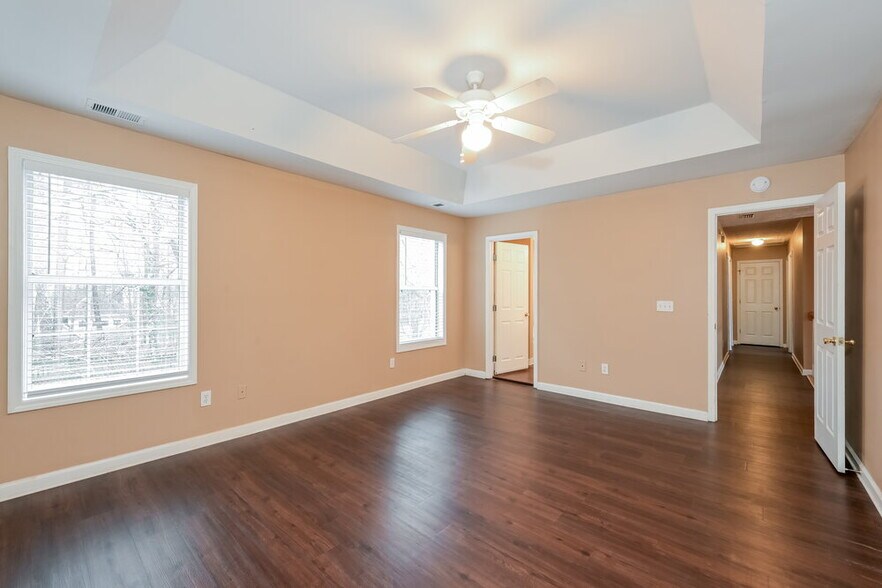 Building Photo - 2835 Evergreen Eve Crossing