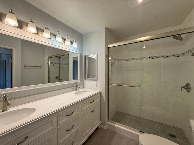 Building Photo - Spacious 4BD/2.5BA Home in Sorrento Valley with Pool, Backyard Patio & 2-Car Garage