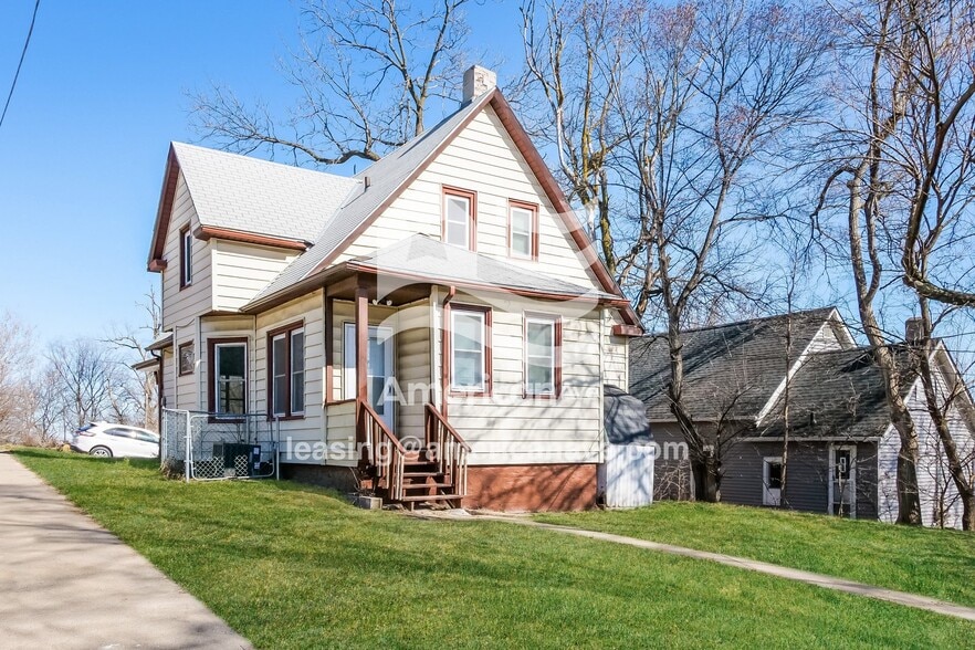 Building Photo - 3019 Corby St