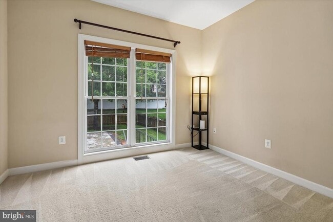 Building Photo - 42855 Chatelain Cir