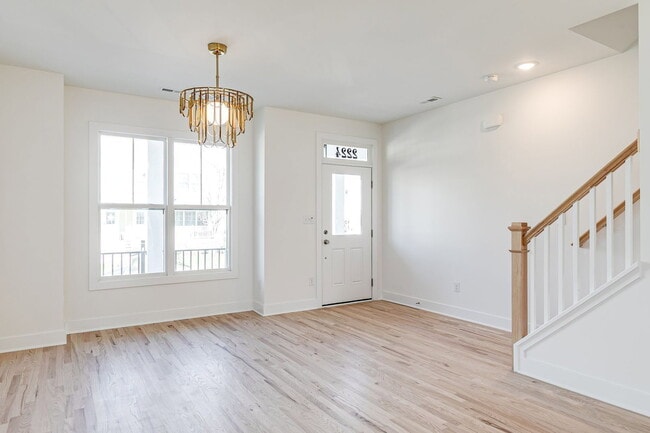 Building Photo - 2224 Perry St