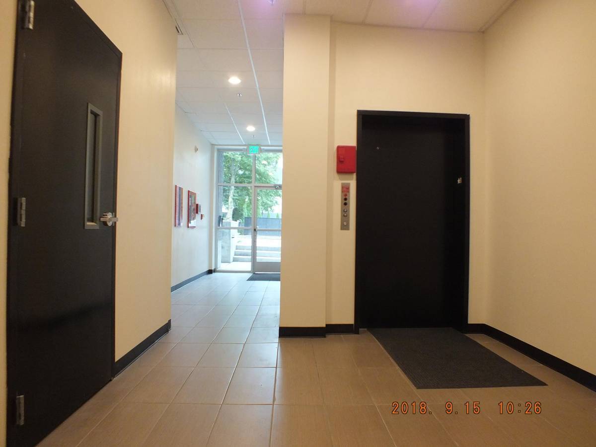 Building Photo - 12544 15th Ave NE