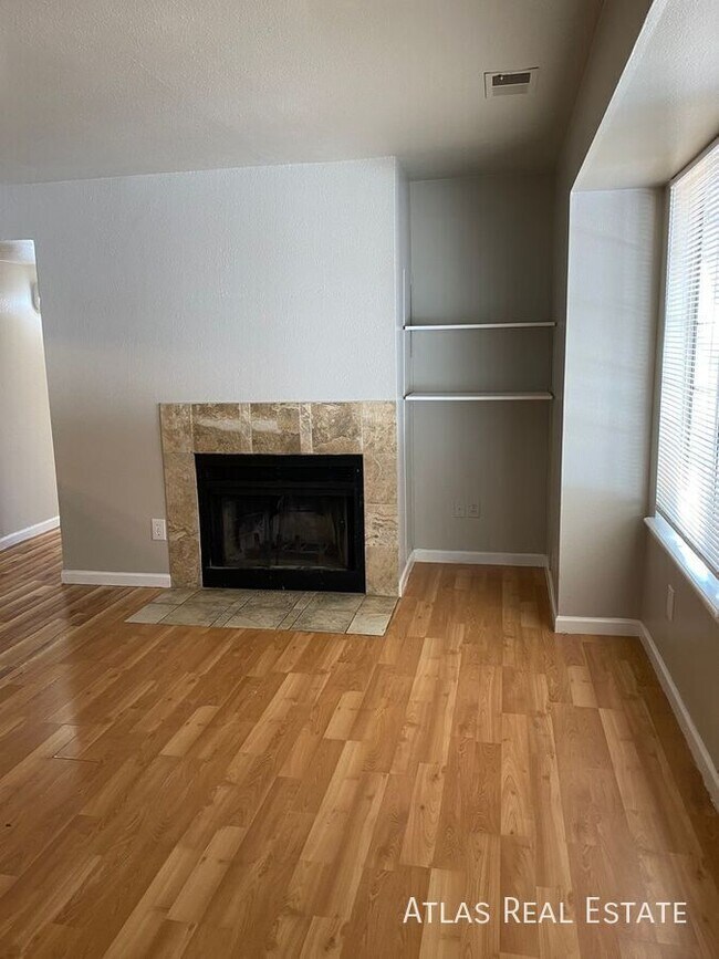 Building Photo - 851 S Uravan Ct