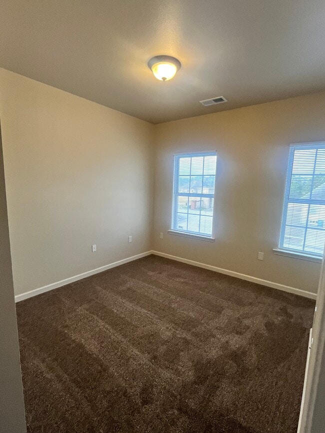 Building Photo - 202 Bella Sera Ln